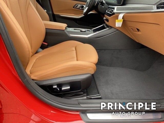 New 2023 BMW 330i Sedan w/ Convenience Package image 19