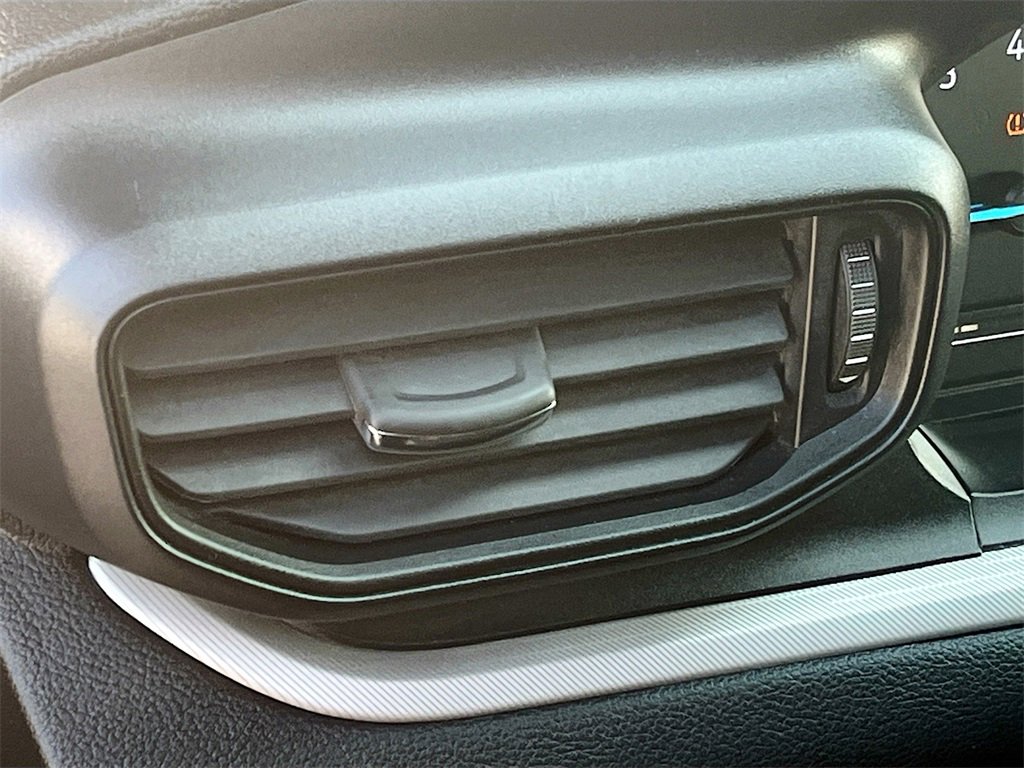 Used 2020 Ford Explorer XLT image 10