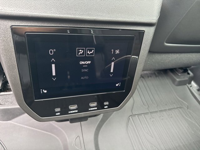 New 2025 GMC Yukon AT4 Ultimate w/ LPO, Floor Liner Package image 15