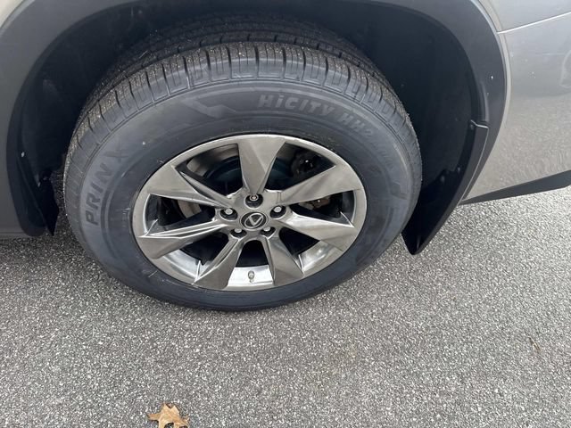 Used 2019 Lexus RX 350L AWD w/ Accessory Package image 16