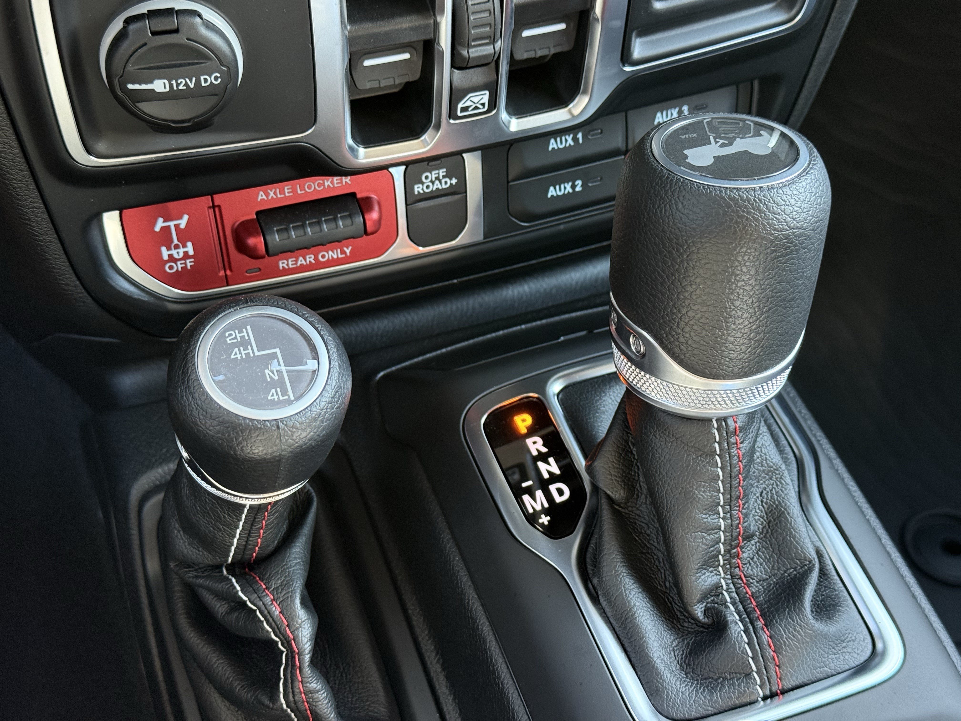 Used 2026 Jeep Wrangler Unlimited Sport w/ Dual Top Group AWD/4WD image 25