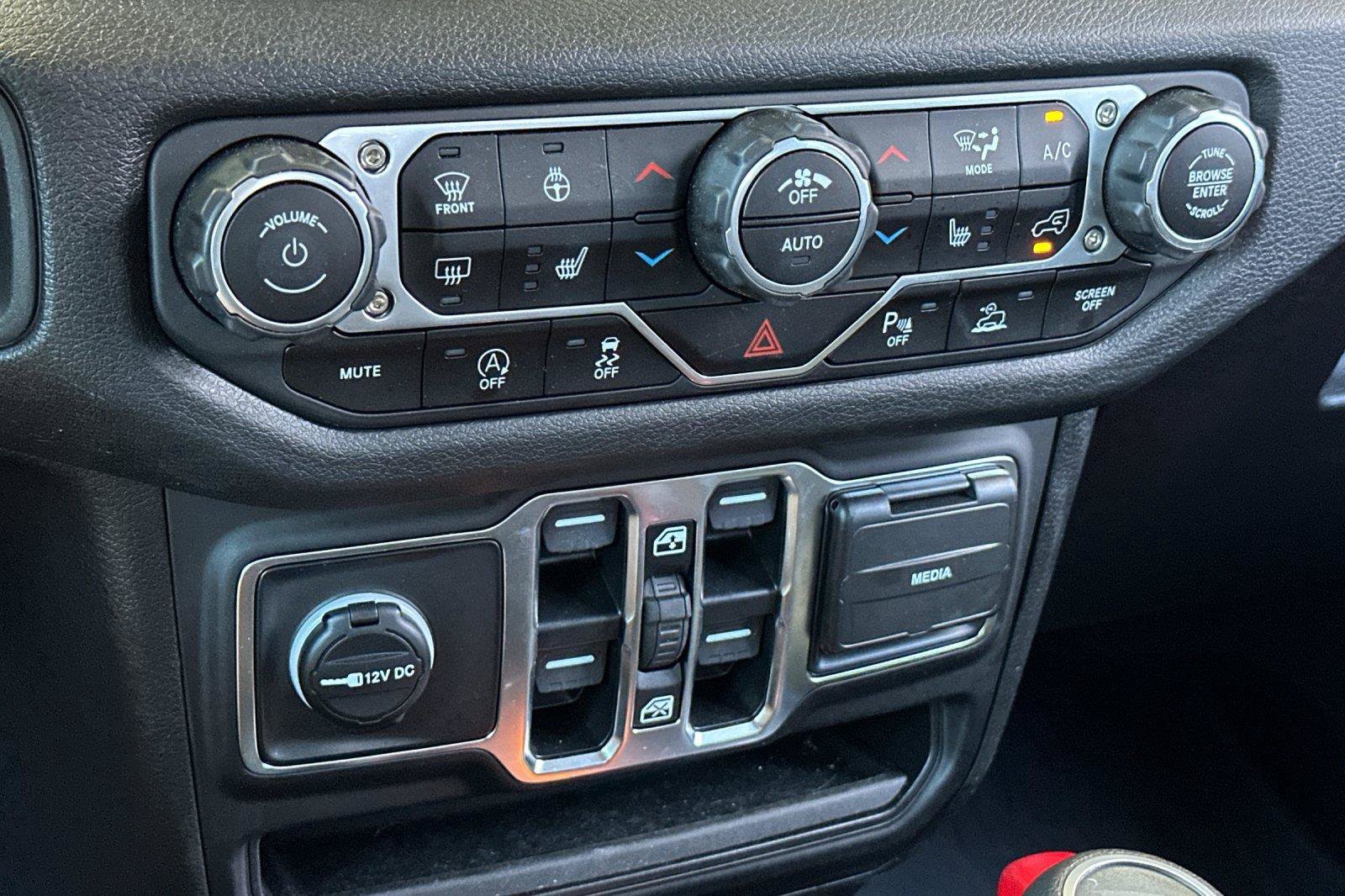 Certified 2025 Jeep Gladiator Sport AWD/4WD image 18
