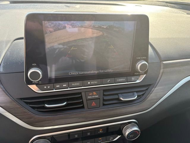 Used 2025 Nissan Altima 2.5 SV image 30