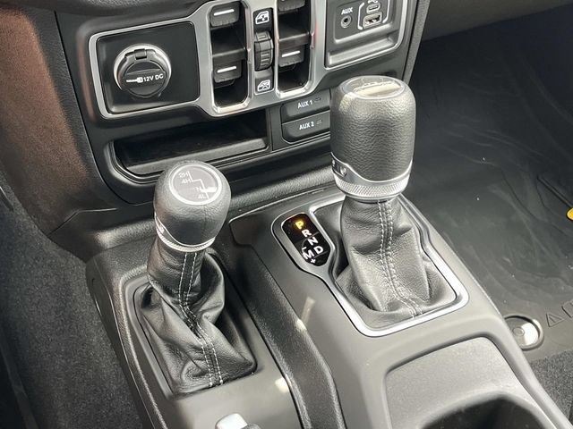 New 2025 Jeep Gladiator Sport AWD/4WD image 28
