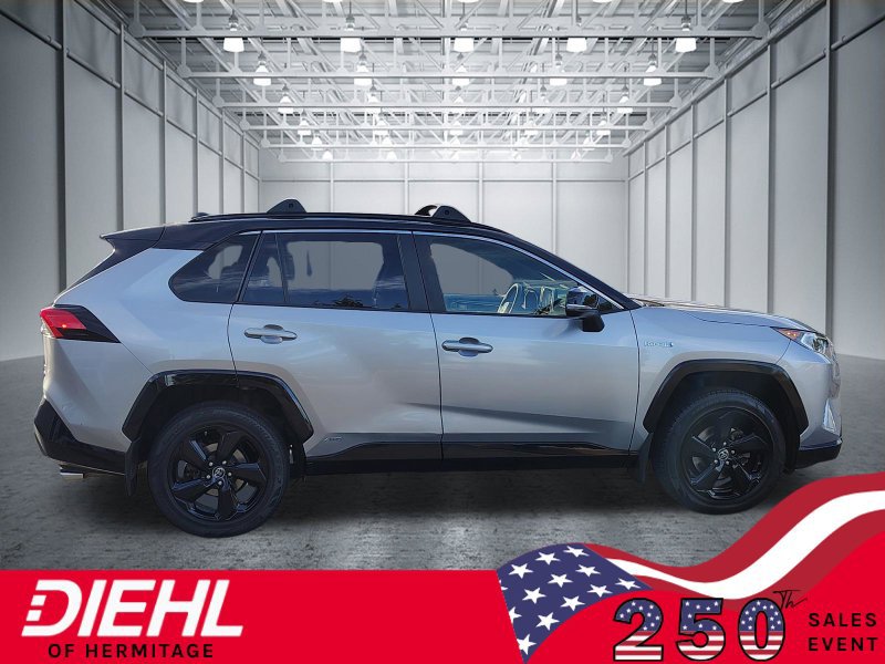 Used 2019 Toyota RAV4 XSE w/ Carpet Mat Package AWD/4WD image 6