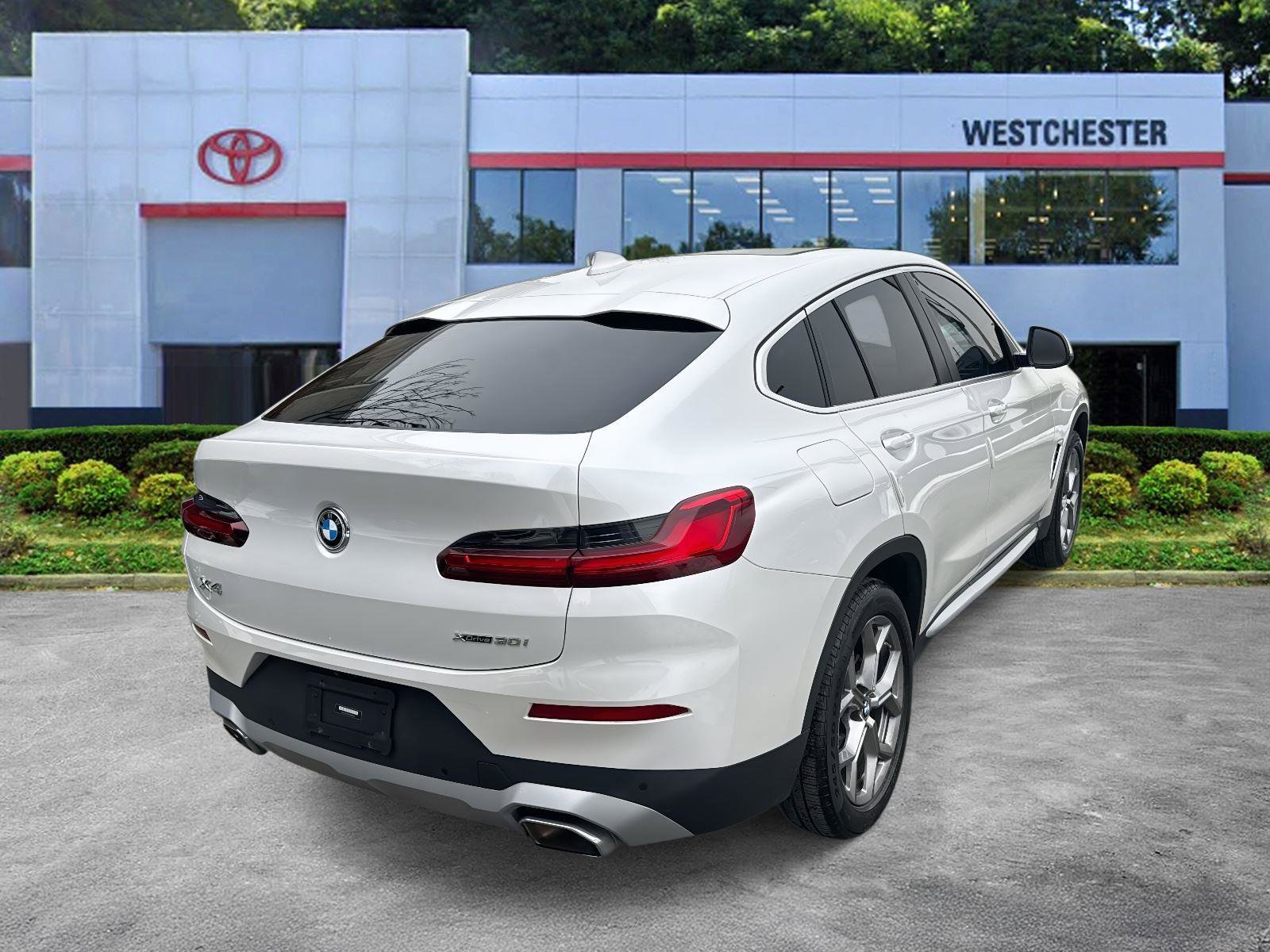 Used 2023 BMW X4 xDrive30i w/ Premium Package image 7