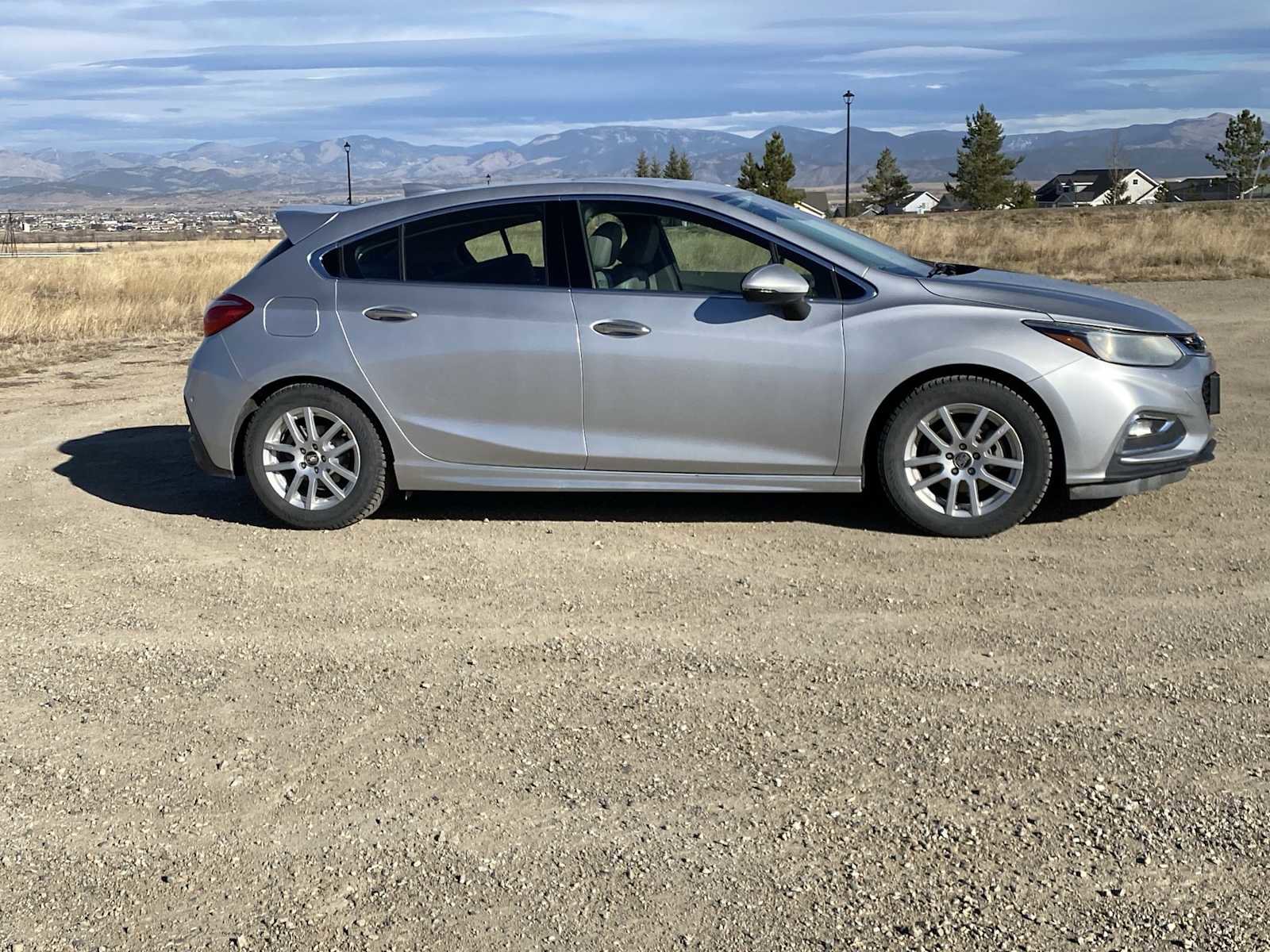 Used 2017 Chevrolet Cruze Premier image 21