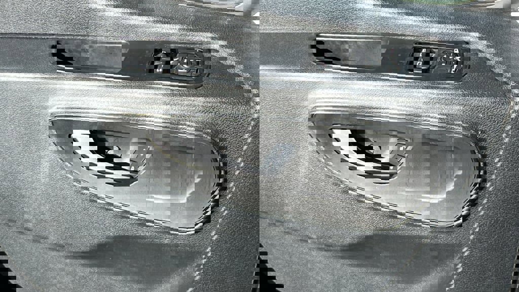 Used 2019 Mercedes-Benz Sprinter 144 Cargo image 22