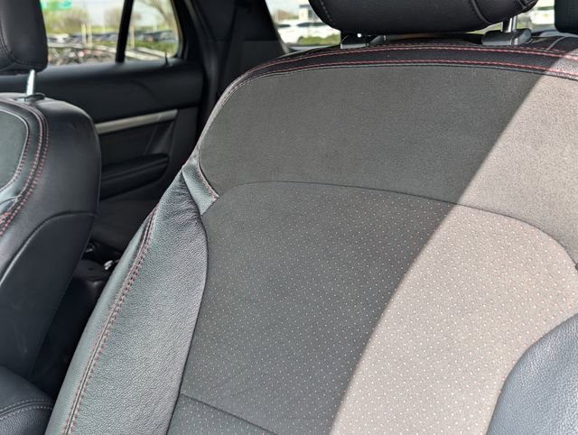 Used 2019 Ford Explorer XLT w/ Equipment Group 202A image 6