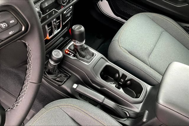 New 2025 Jeep Gladiator Sport AWD/4WD image 8