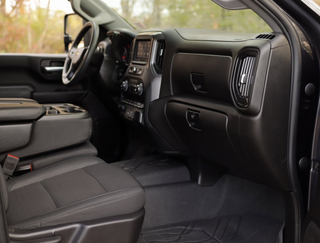 Used 2024 Chevrolet Silverado 2500 Custom w/ Custom Value Package image 29