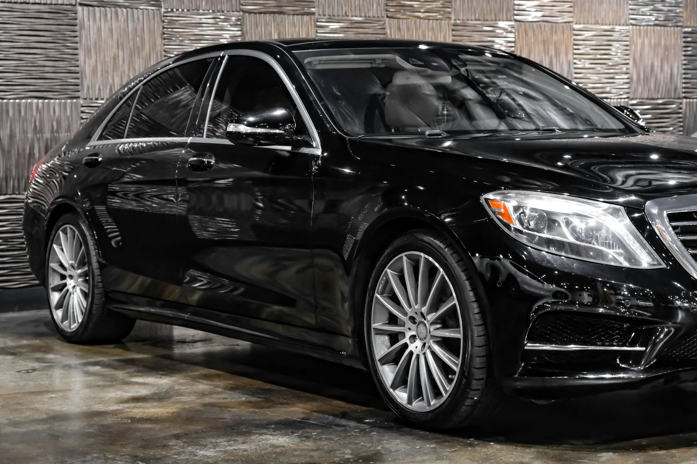 Used 2016 Mercedes-Benz S 550 Sedan image 6