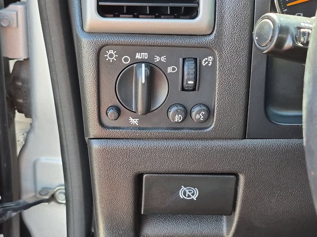 Used 2011 Chevrolet Colorado LT RWD image 20