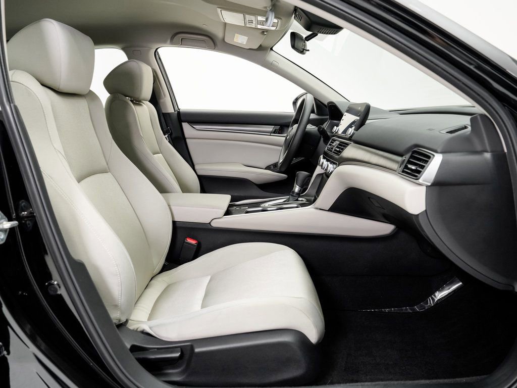 Used 2018 Honda Accord LX image 21