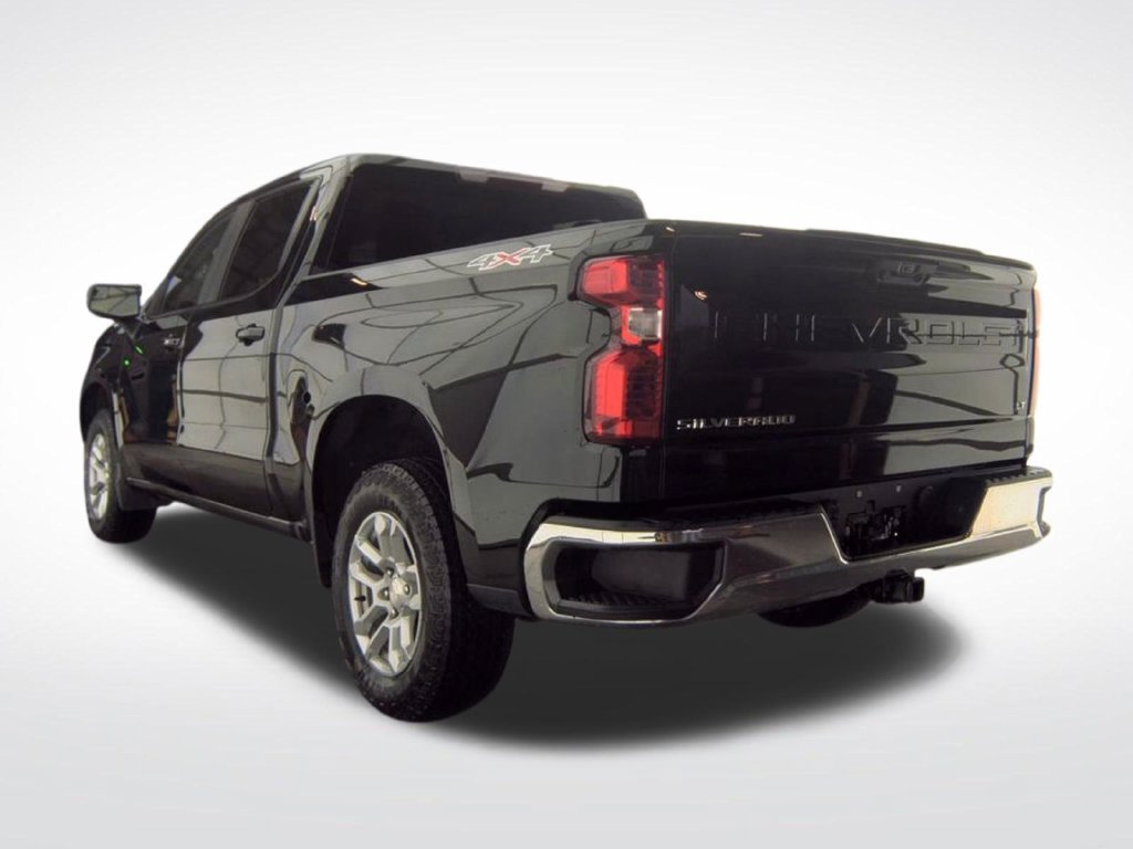 Used 2022 Chevrolet Silverado 1500 LT w/ Protection Package AWD/4WD image 7