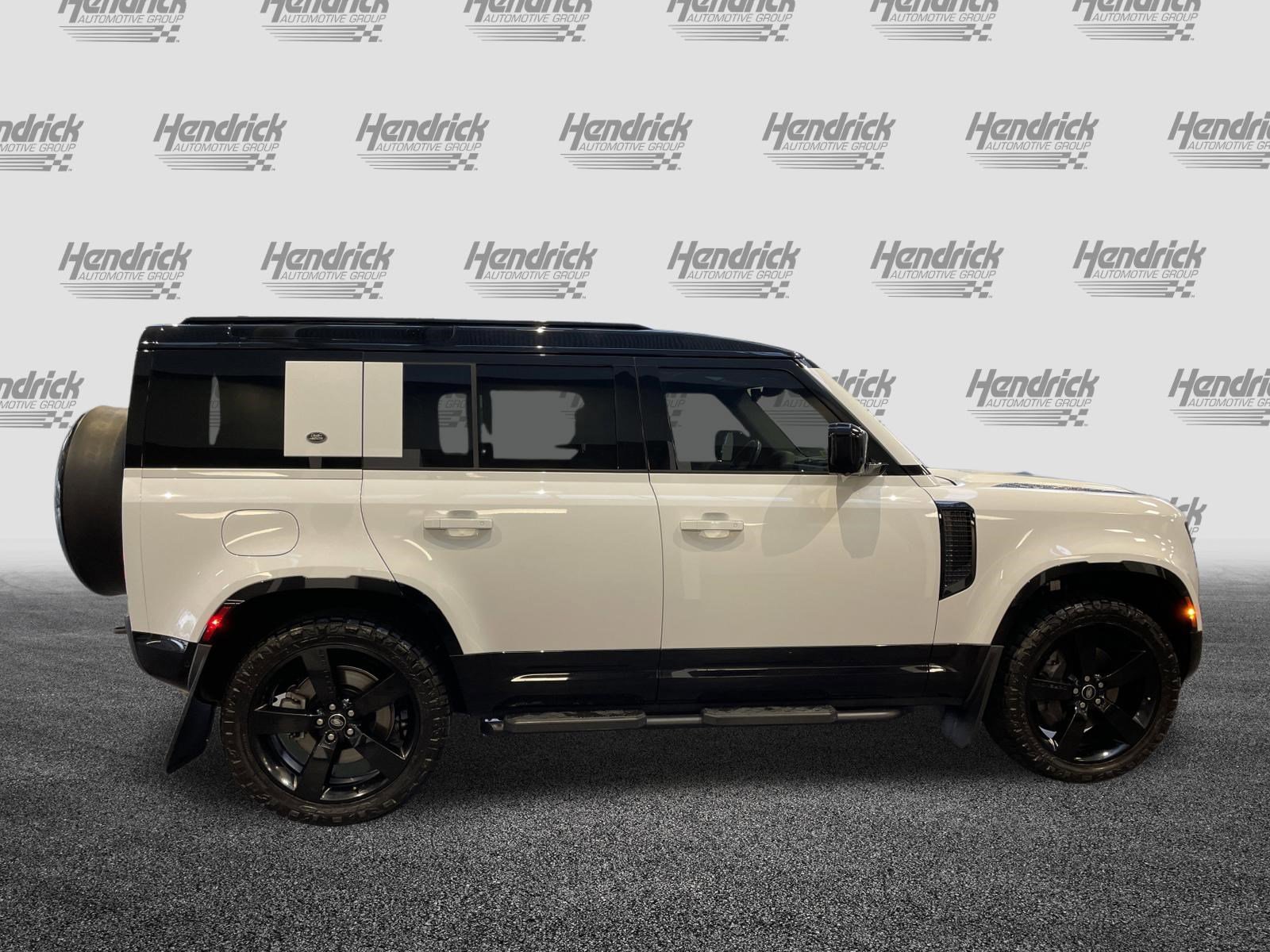 Used 2023 Land Rover Defender 110 X-Dynamic SE AWD/4WD image 11