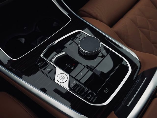 Certified 2026 BMW X5 xDrive40i w/ M Sport Package image 33