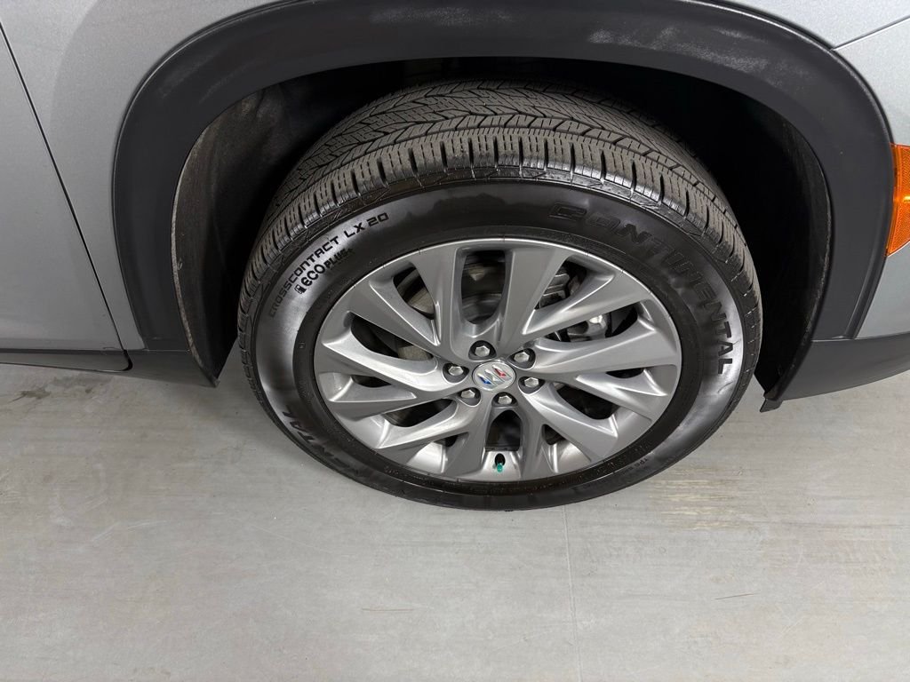 Used 2025 Buick Enclave Preferred FWD image 10