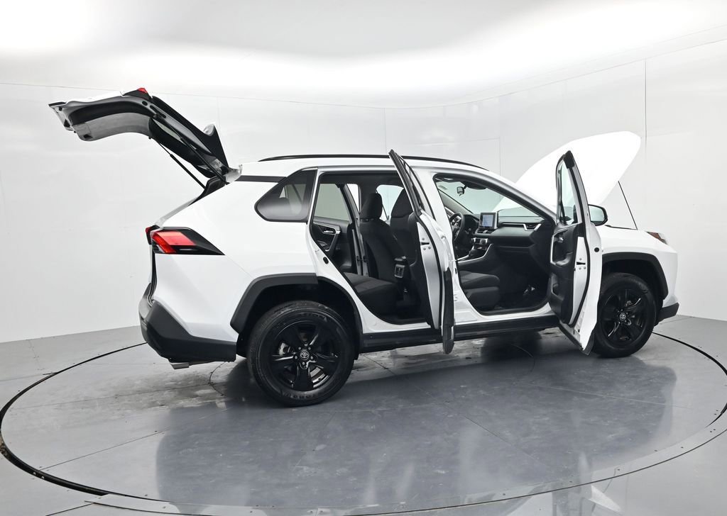 Used 2024 Toyota RAV4 XLE FWD image 64