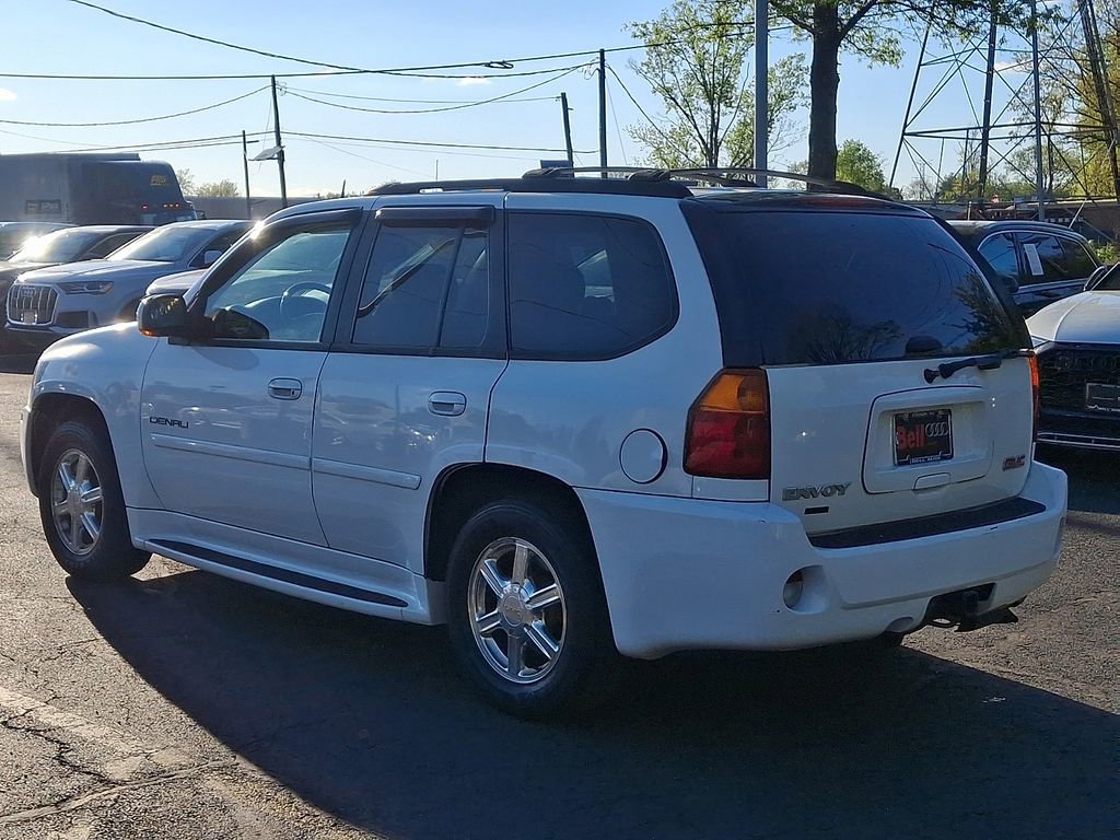 Used 2005 GMC Envoy Denali image 10