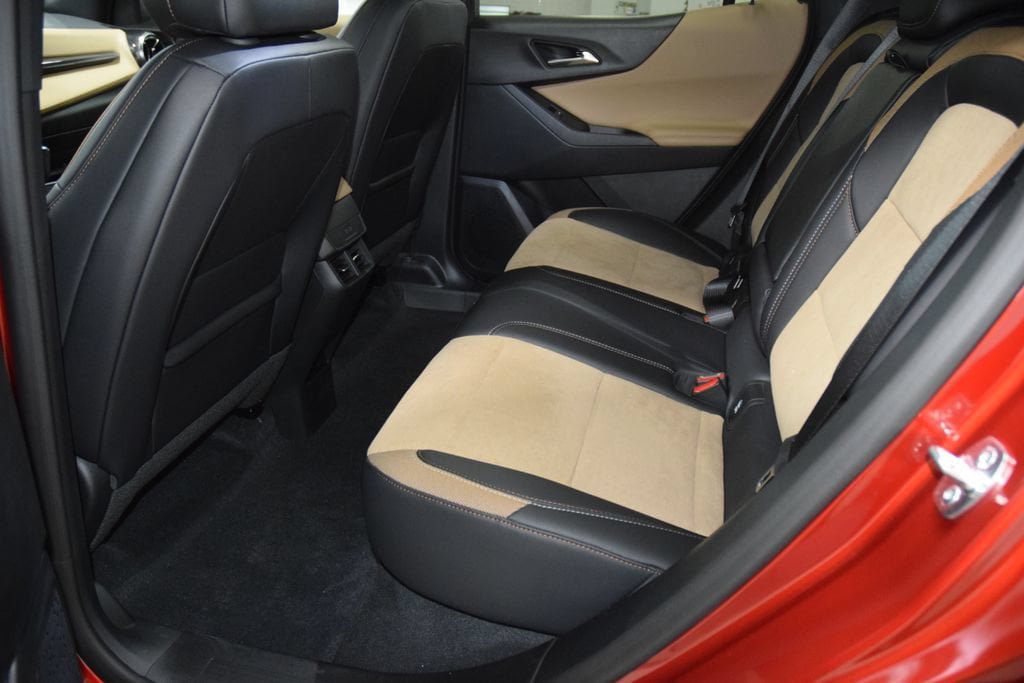New 2027 Chevrolet Equinox ACTIV w/ Safety and Technology Package FWD image 44