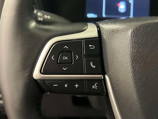 Used 2024 Toyota Grand Highlander XLE image 22