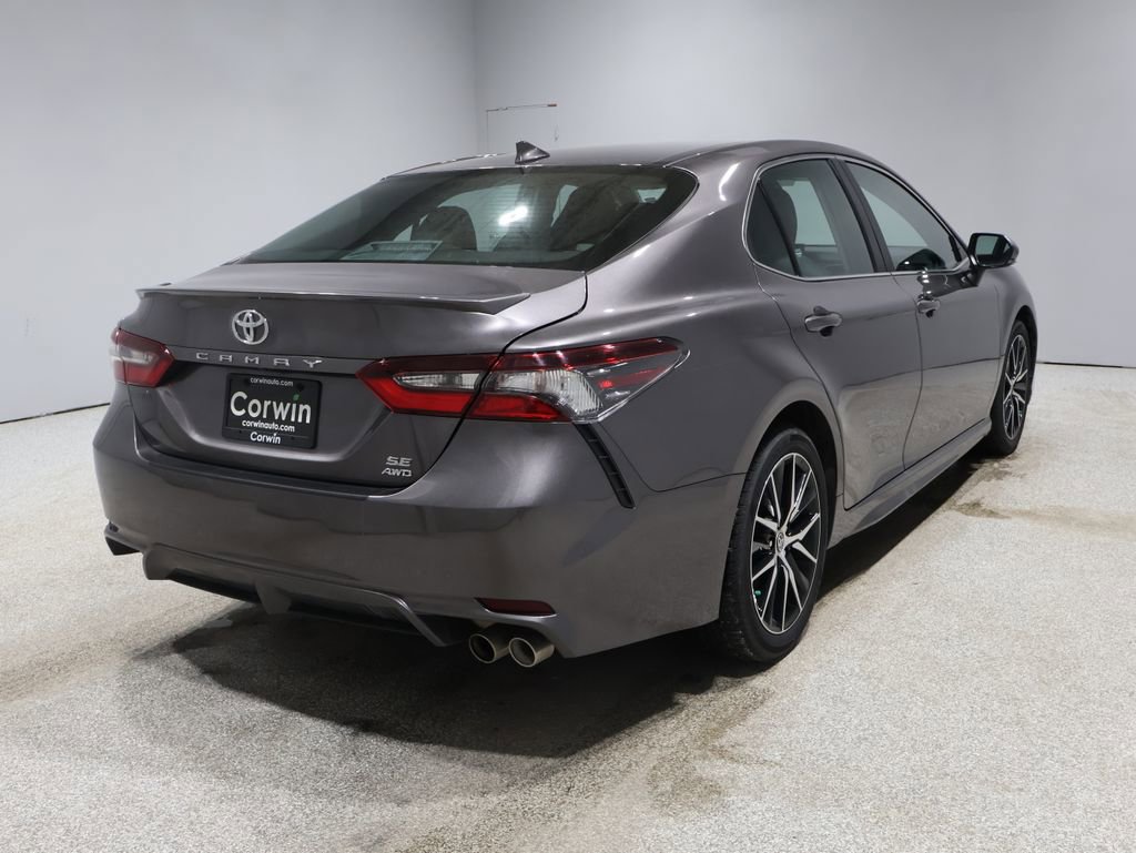 Used 2023 Toyota Camry SE video 2