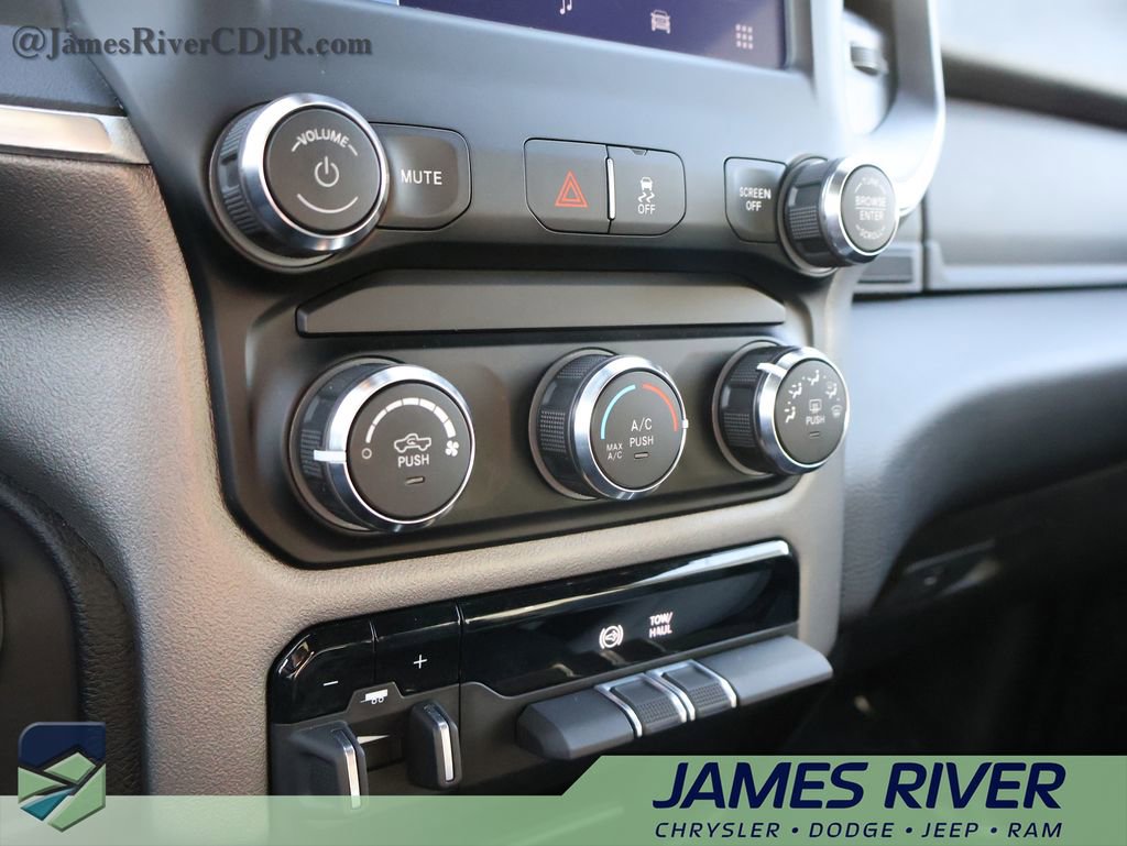 Used 2024 RAM 3500 Big Horn AWD/4WD image 30