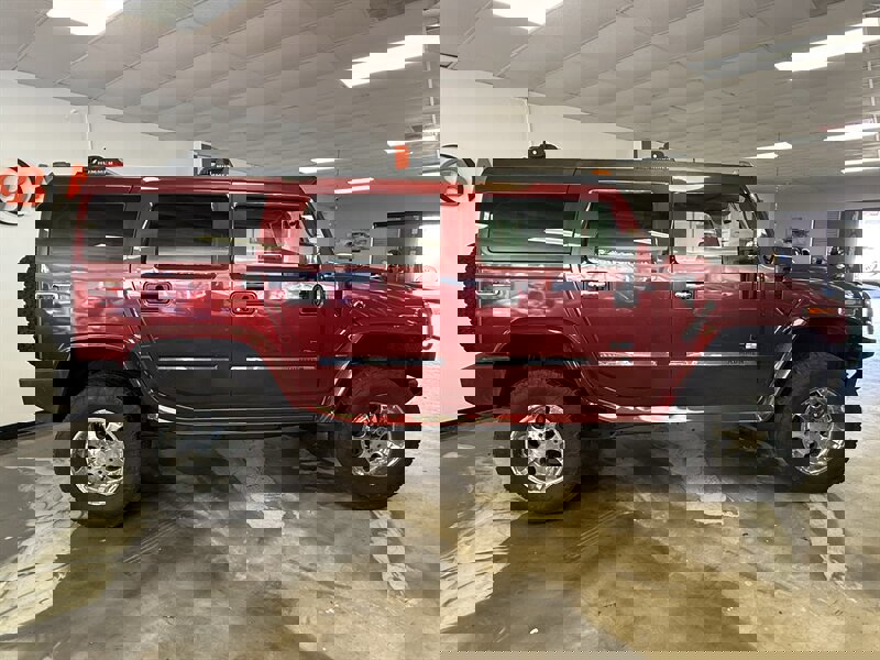 Used 2005 HUMMER H2 w/ Preferred Equipment Group image 3