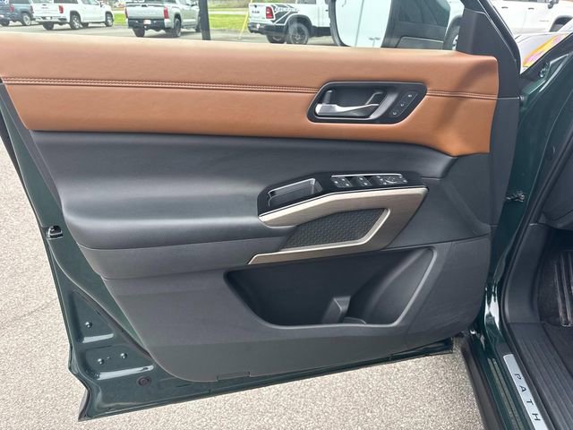 Used 2023 Nissan Pathfinder Platinum image 27