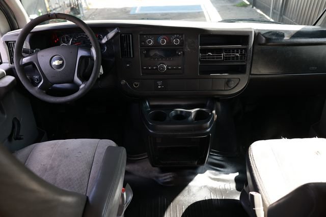 Used 2012 Chevrolet Express 3500 Extended RWD image 2