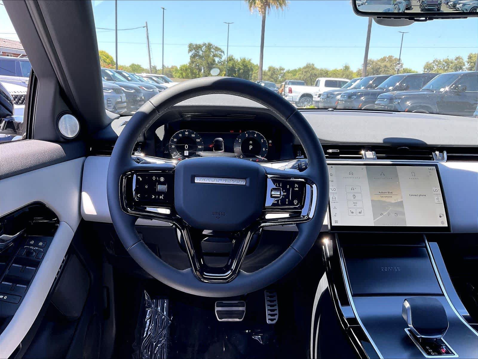 New 2026 Land Rover Range Rover Evoque Hoxton AWD/4WD image 15