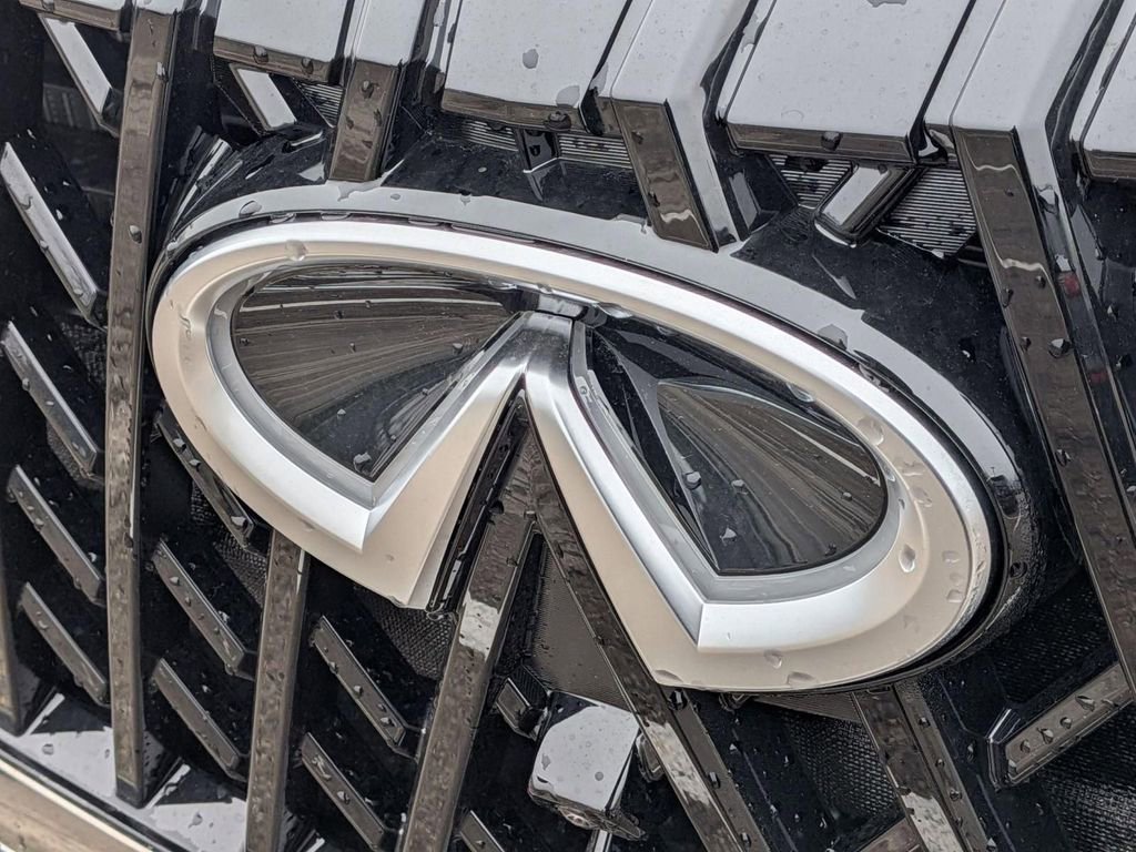 New 2026 INFINITI QX80 4WD w/ Sport Exterior Package image 9