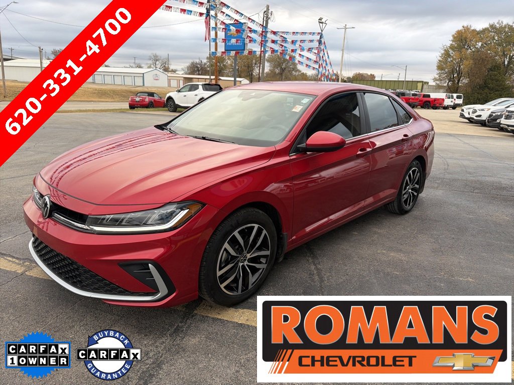 Used 2025 Volkswagen Jetta SE image 7