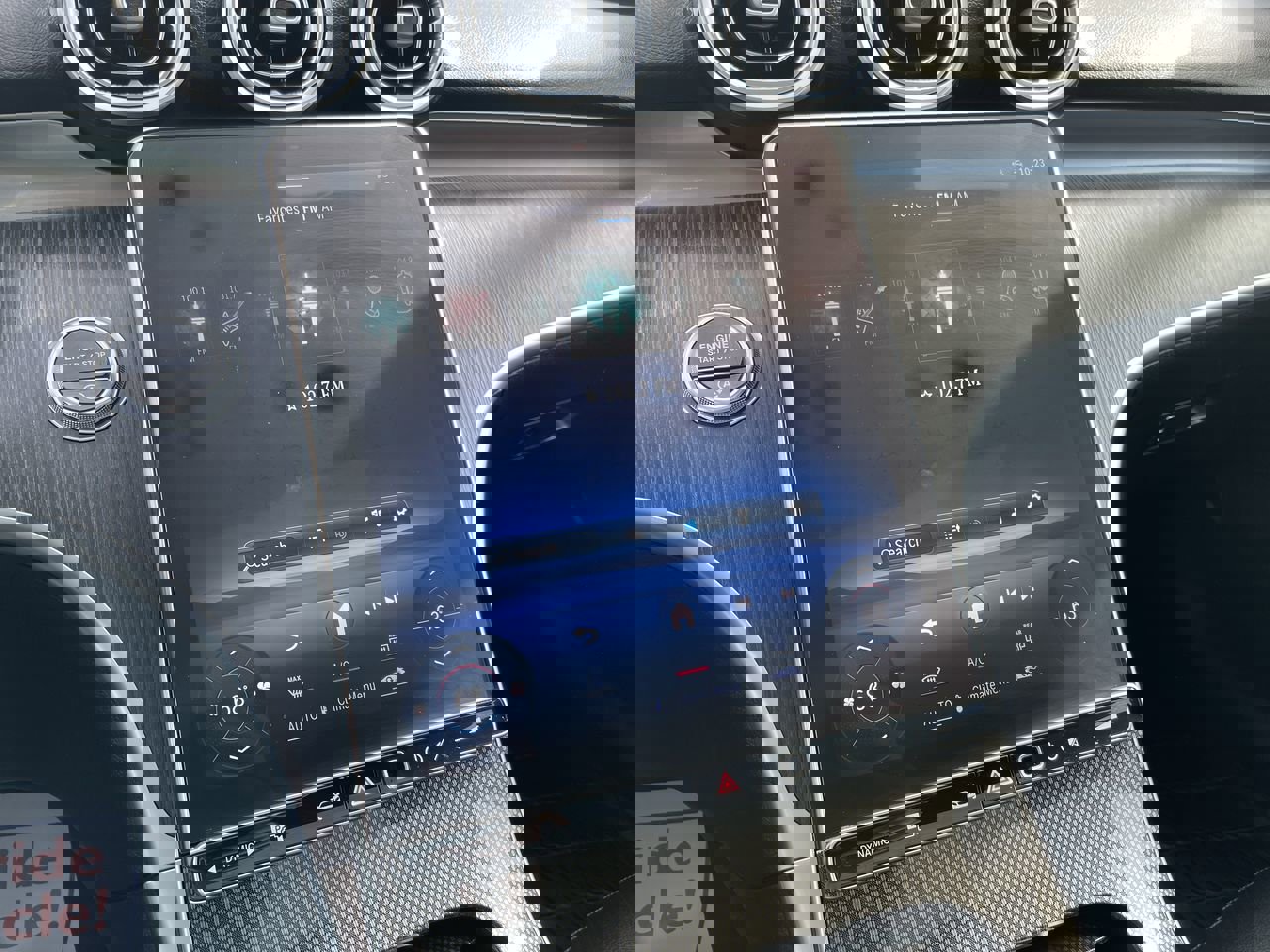 Used 2022 Mercedes-Benz C 300 4MATIC Sedan image 32