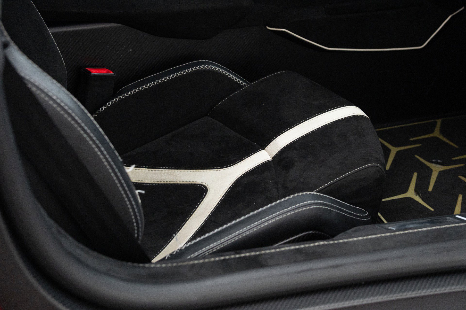 Used 2021 Lamborghini Aventador SVJ AWD/4WD image 60