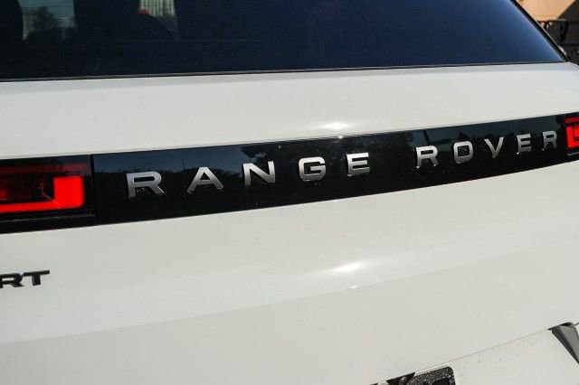 New 2025 Land Rover Range Rover Sport Dynamic SE image 14