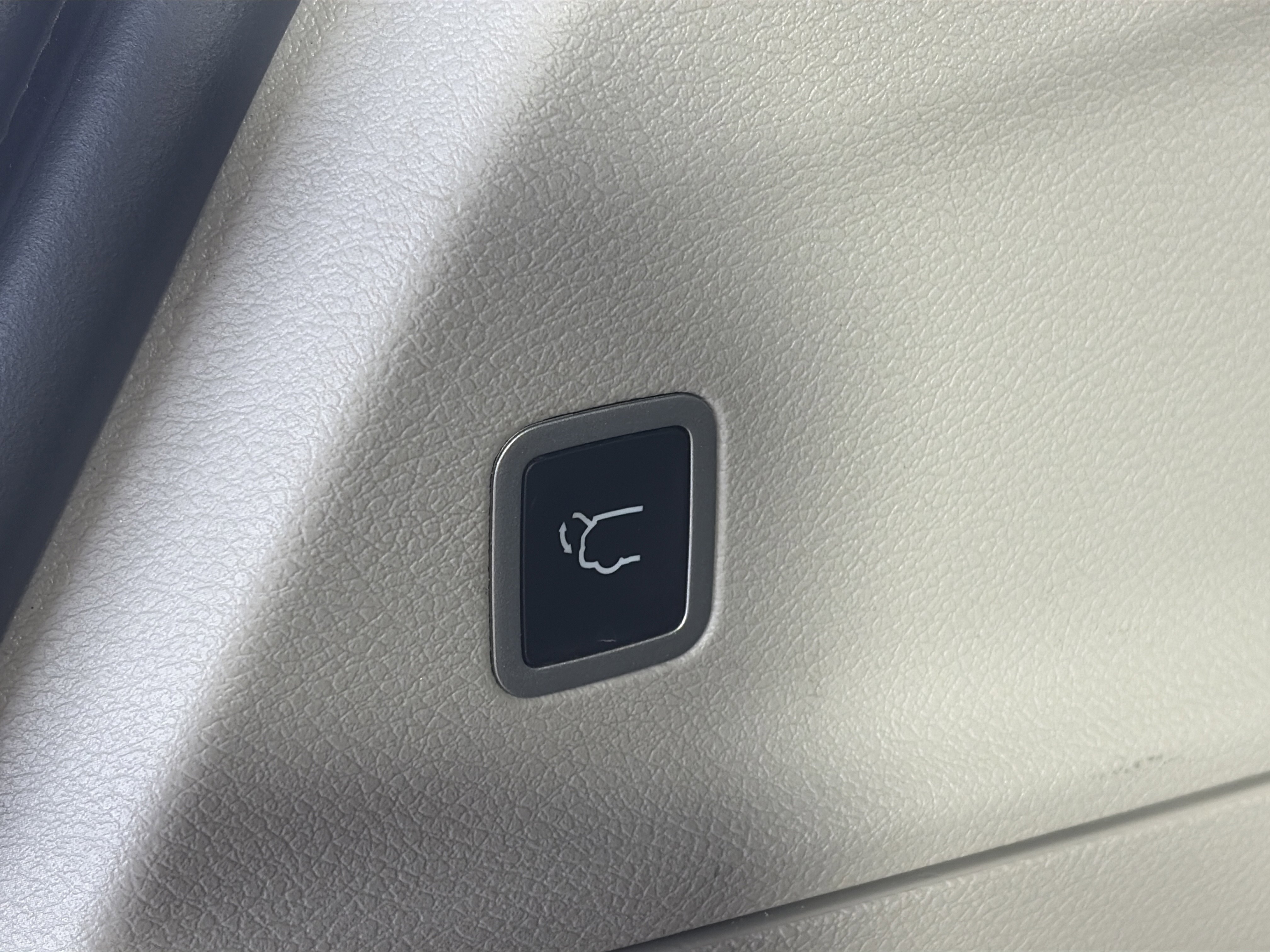 Used 2022 Chrysler Pacifica Limited image 16