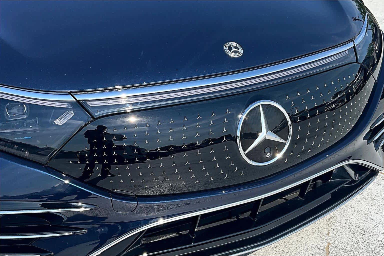 Used 2023 Mercedes-Benz EQS 580 4MATIC Sedan image 29