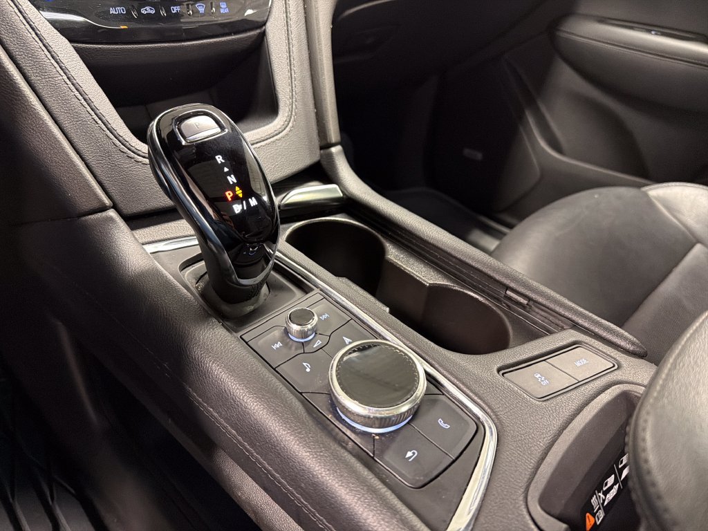 Used 2023 Cadillac XT6 Premium Luxury FWD image 42