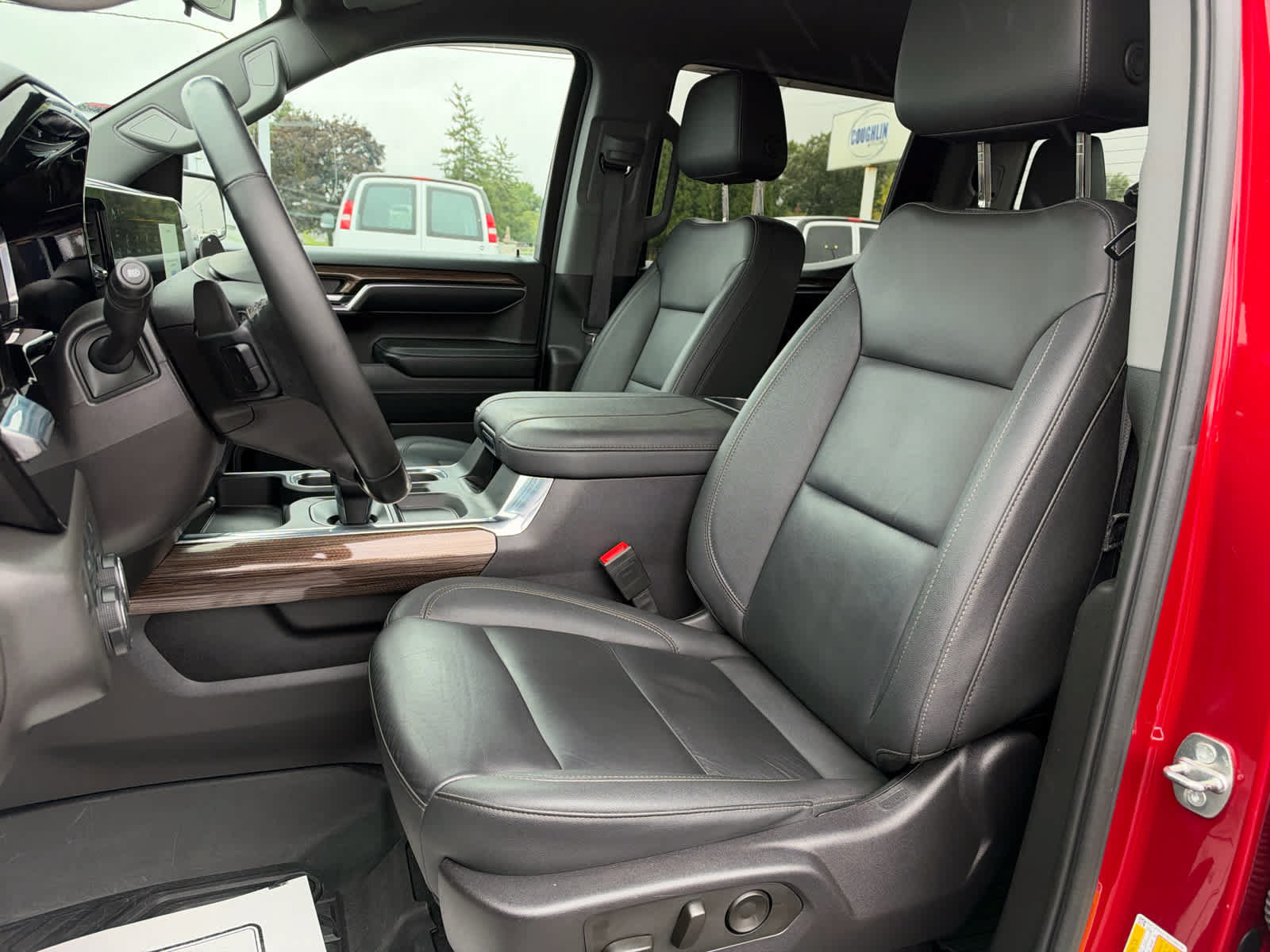 Certified 2024 Chevrolet Silverado 1500 LT Trail Boss w/ Convenience Package II AWD/4WD image 10