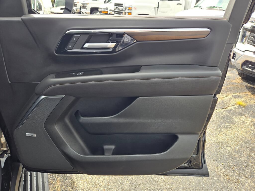 New 2026 Chevrolet Tahoe High Country AWD/4WD image 7
