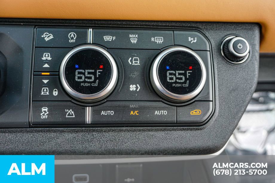 Used 2023 Land Rover Defender 130 SE image 44