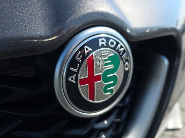 Used 2024 Alfa Romeo Stelvio Ti AWD/4WD image 57