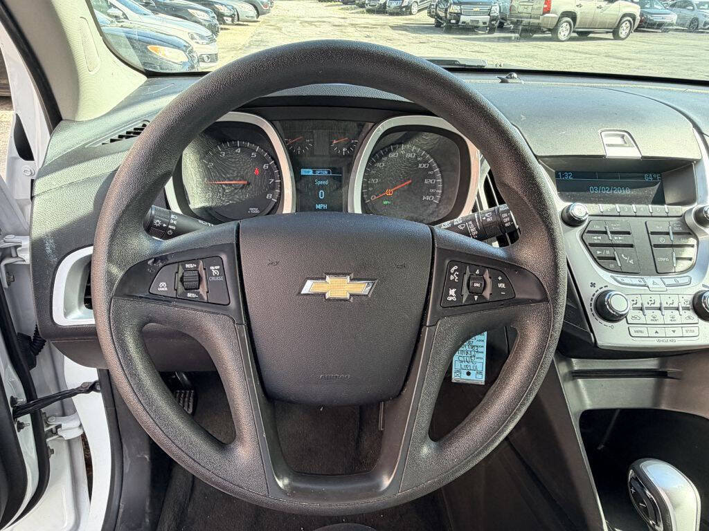 Used 2015 Chevrolet Equinox LS FWD image 10
