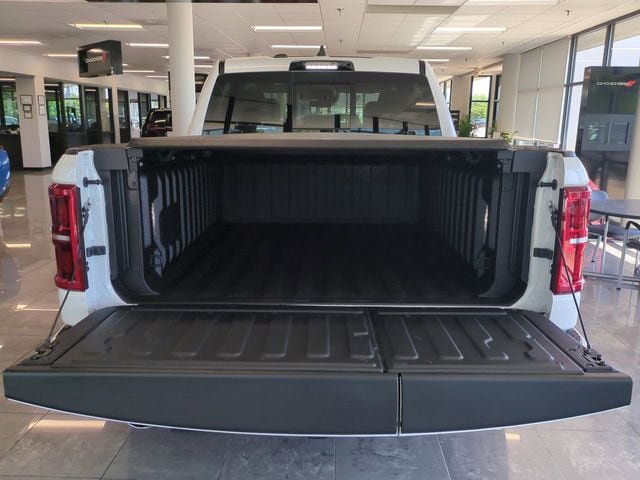 New 2026 RAM 1500 Tungsten w/ Trailer Tow Group AWD/4WD image 11
