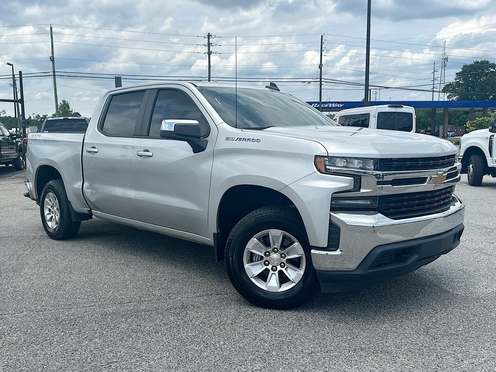 Used 2020 Chevrolet Silverado 1500 LT w/ All-Star Edition AWD/4WD image 2
