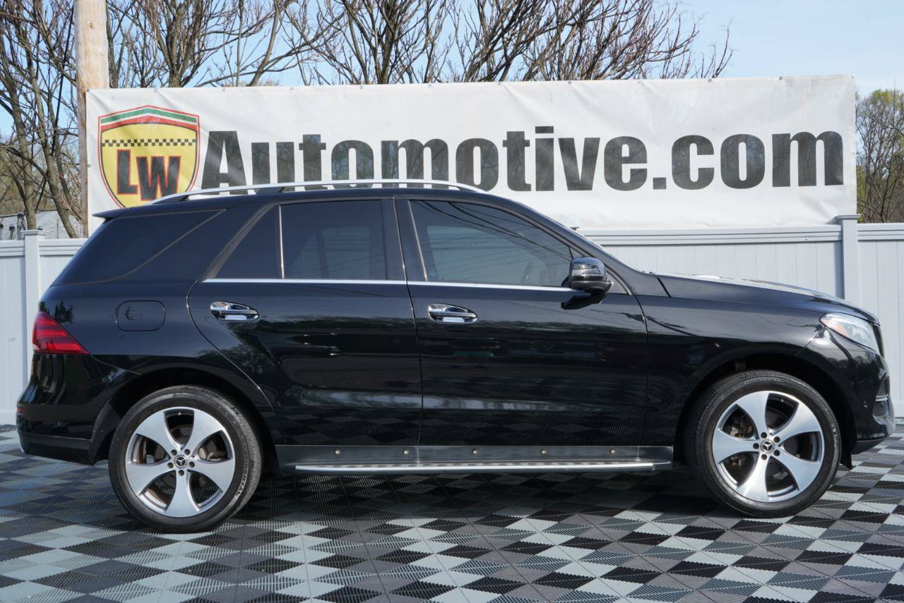 Used 2018 Mercedes-Benz GLE 350 4MATIC w/ Premium 2 Package image 4