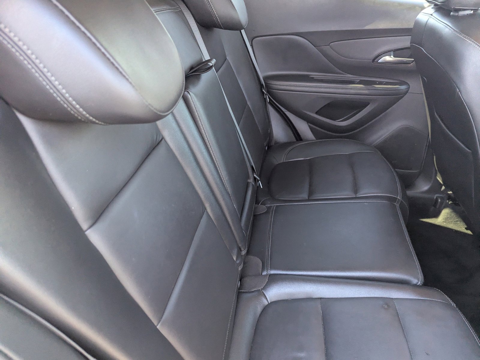 Used 2019 Buick Encore Essence w/ Experience Buick Package image 13
