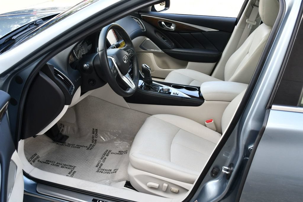 Used 2018 INFINITI Q50 Luxe w/ Sensory Package (Luxe) RWD image 14